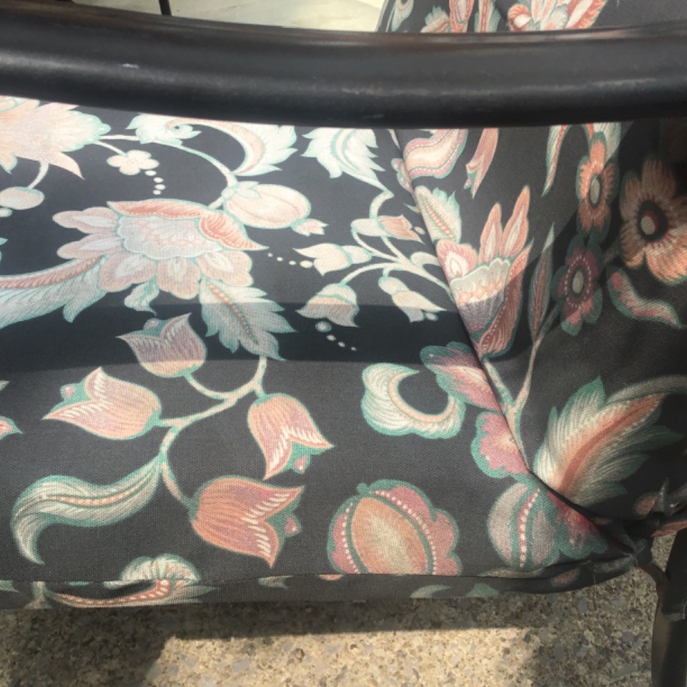 Off black with floral print outdoor chair cushion - Picture 3 of 3